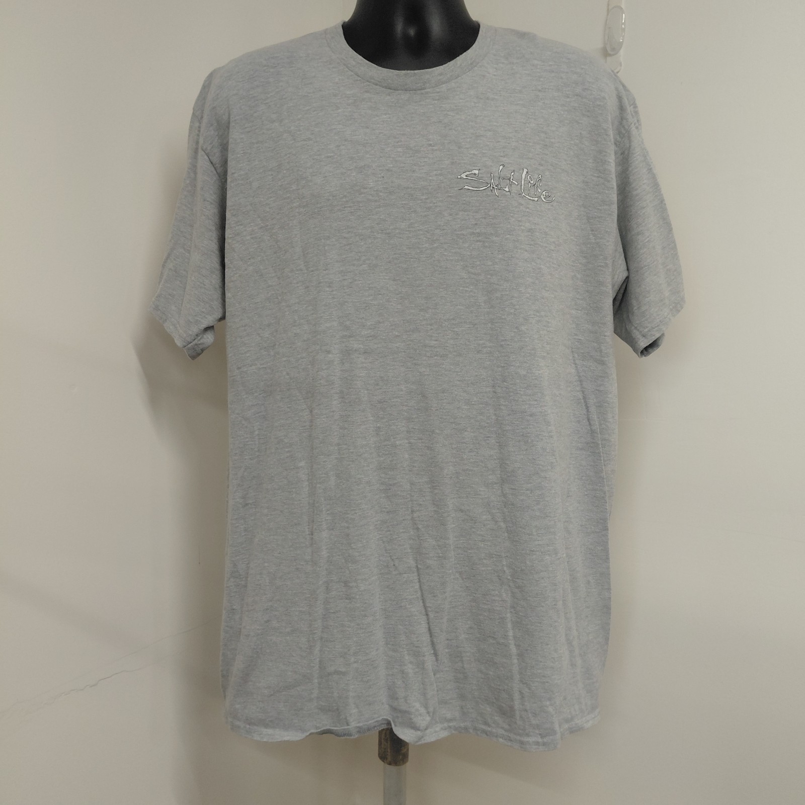 Salt Life Dive Flag Tshirt Men's Size XL Gray/Red Short Sleeve Skull Crewneck... gallery