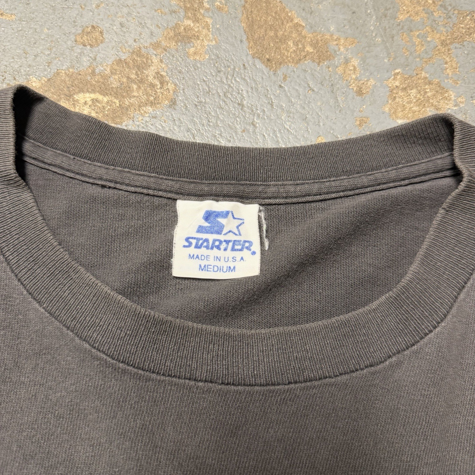 VTG 90s Starter Giants Big Helmet Shadow Graphic Faded T shirt Men Size Medium gallery