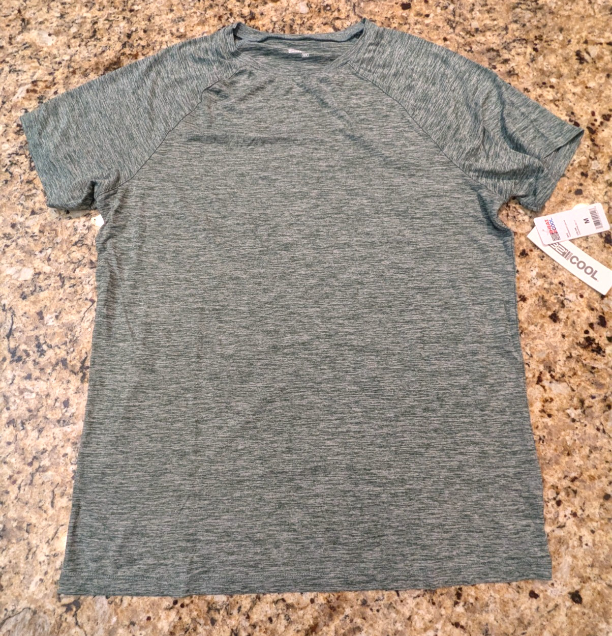 32 Degree Heat Cool Men’s Active Short Sleeve T-Shirt Everpine Green size M