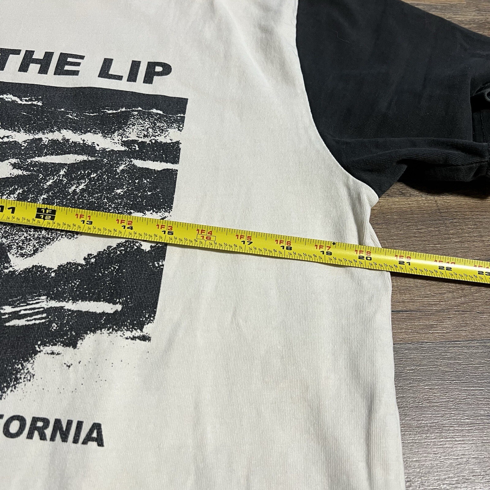 John Galt Brandy Melville OFF THE LIP California Heavy Mens Surf T-Shirt L Large gallery