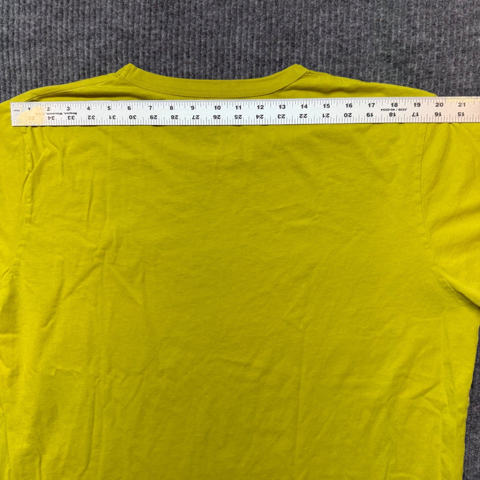 True Religion Logo T Shirt XXL Lime Green Streetwear Y2K Hype Casual Tee gallery