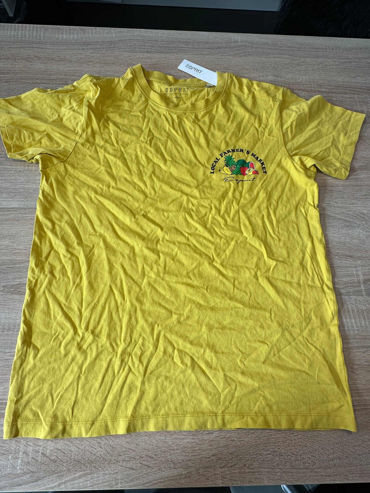Esprit Men’s T-Shirt Mustard Yellow Size M – NEW TAGS – Short Sleeve Spring