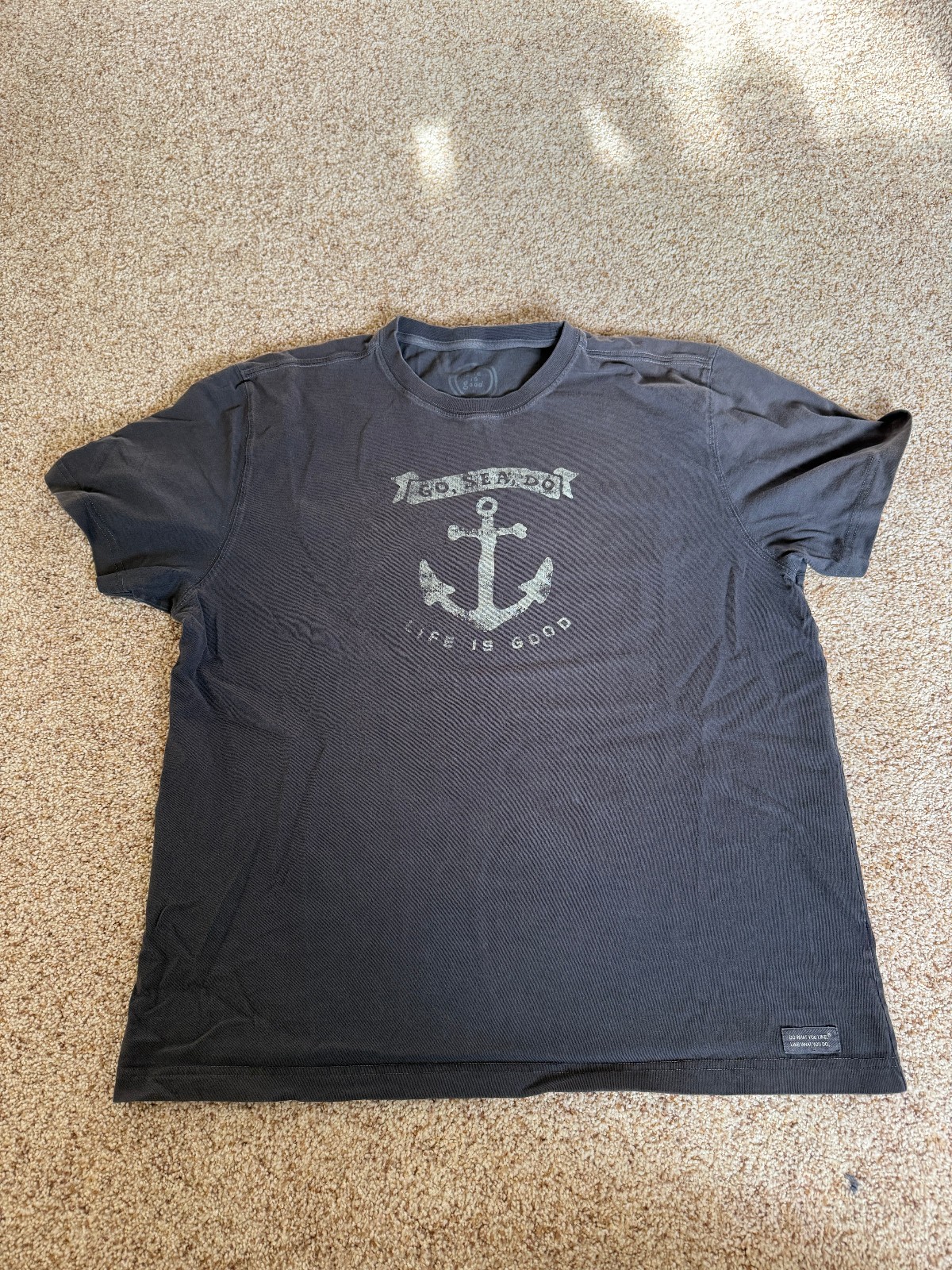 Life is Good Charcoal Short Sleeve Crew Neck “Go Sea Do” T-Shirt Large