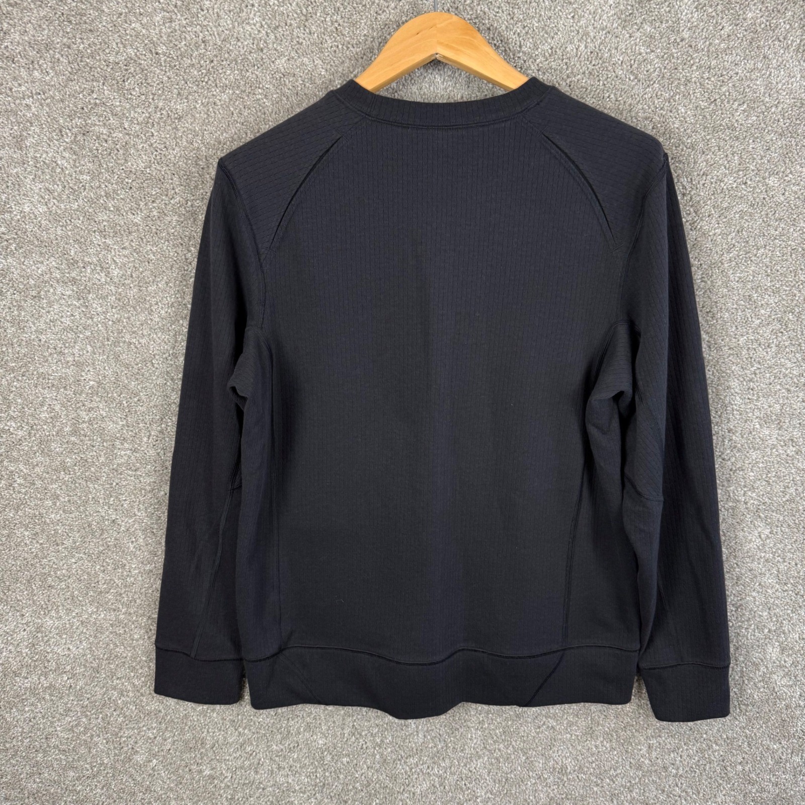 Alaskan Hardgear Duluth Trading Co Mens Medium Black Ribbed Crewneck Shirt gallery