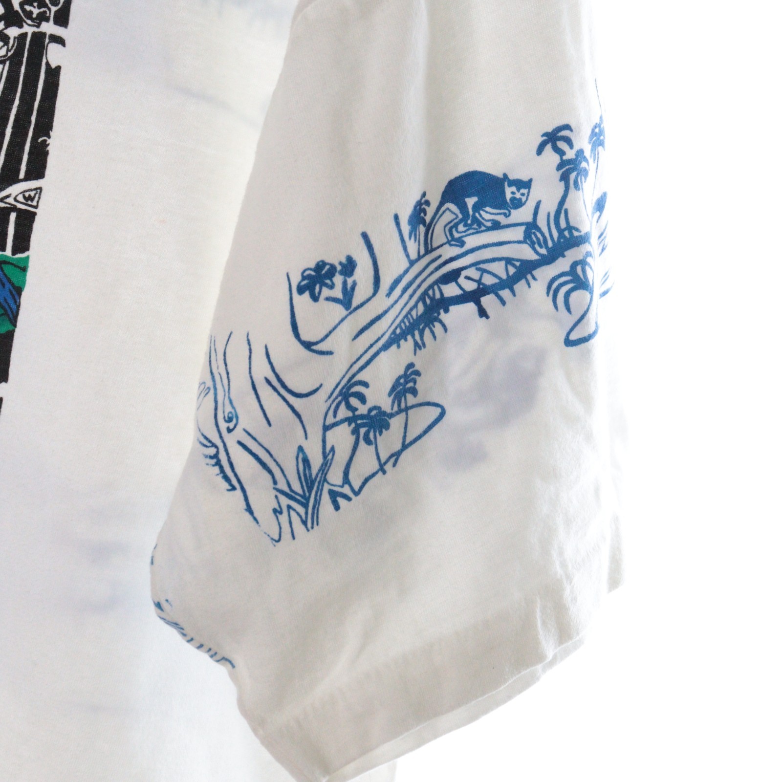 Vintage El Salvador Parrot Graphic Tee T-Shirt 100% Cotton Single Stitch XL gallery