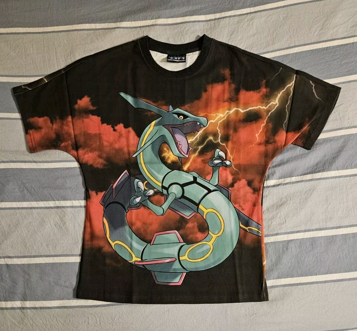 Vintage Style AOP Pokemon Rayquaza Black Shirt Lightning THR1FT L1F3 Sz S Rare