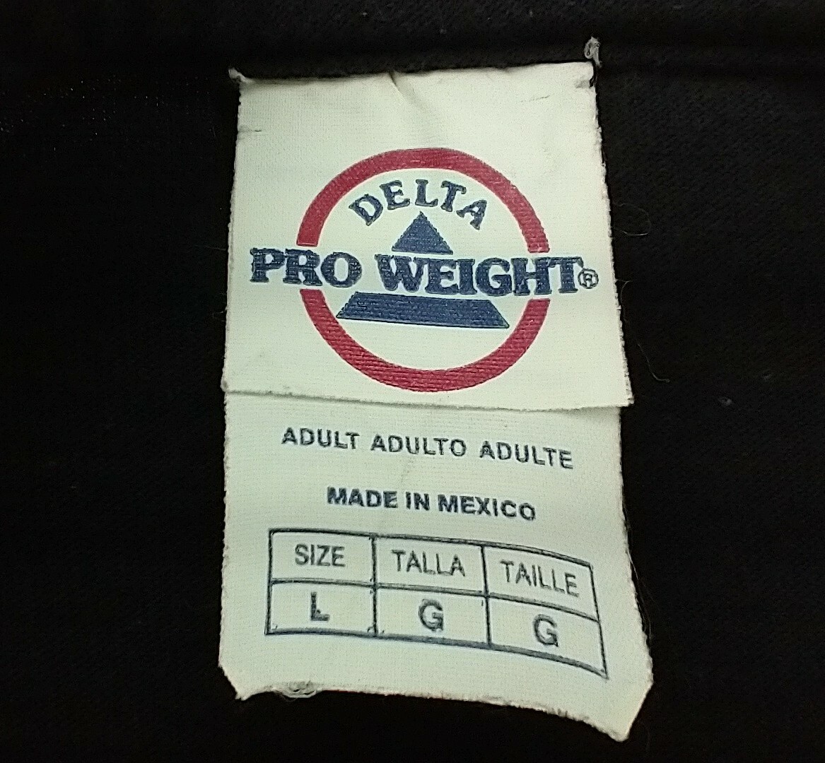 AC/DC Back In Black 1980 T Shirt Delta Pro Weight Size L Large gallery