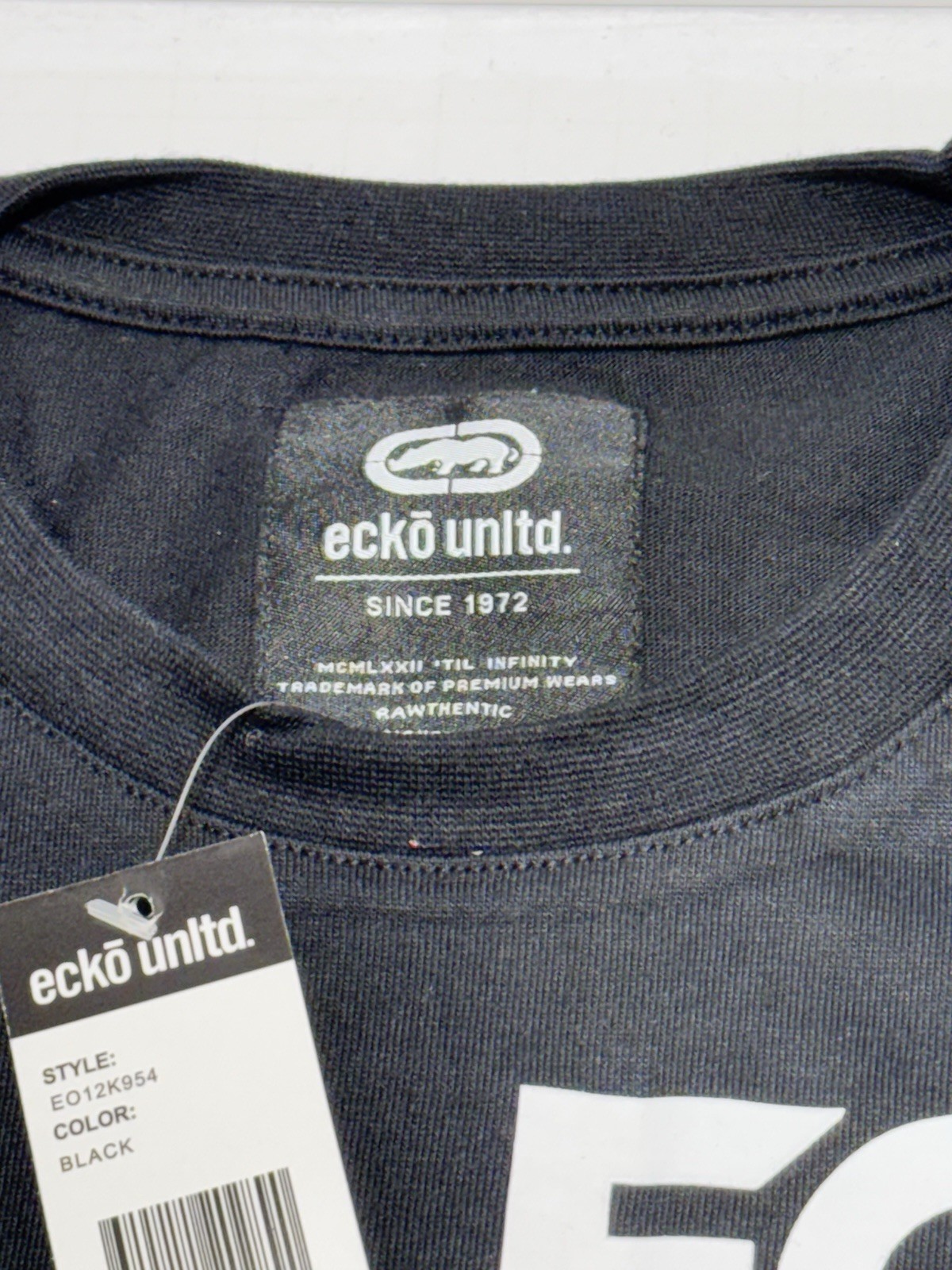 ECKO UNLTD S/S MULTI-COLOR T-SHIRT SZ: MEDIUM RETAIL $48 BRAND NEW WITH TAGS gallery