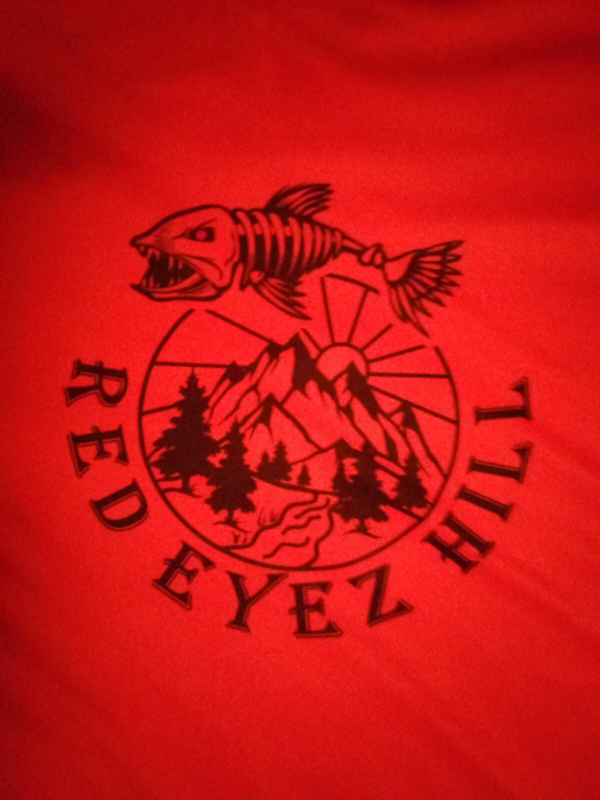 Red Eyez Hill / BP's Bar & Grill Size X-Large 100% Polyester Red Sport Tee Shirt gallery