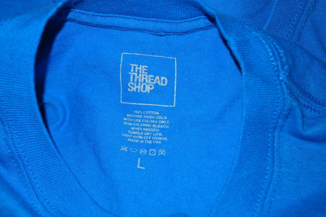 NWOT Maluma Papi Juancho Graphic T-Shirt Blue The Thread Shop Size Mens L gallery