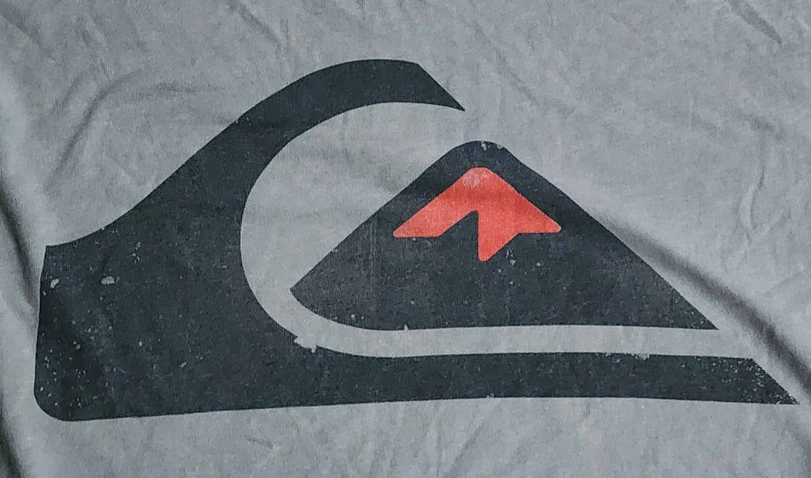Quiksilver T-Shirt Men's Sz XL Modern Fit Mountain and Wave Classic Surfing Tee gallery