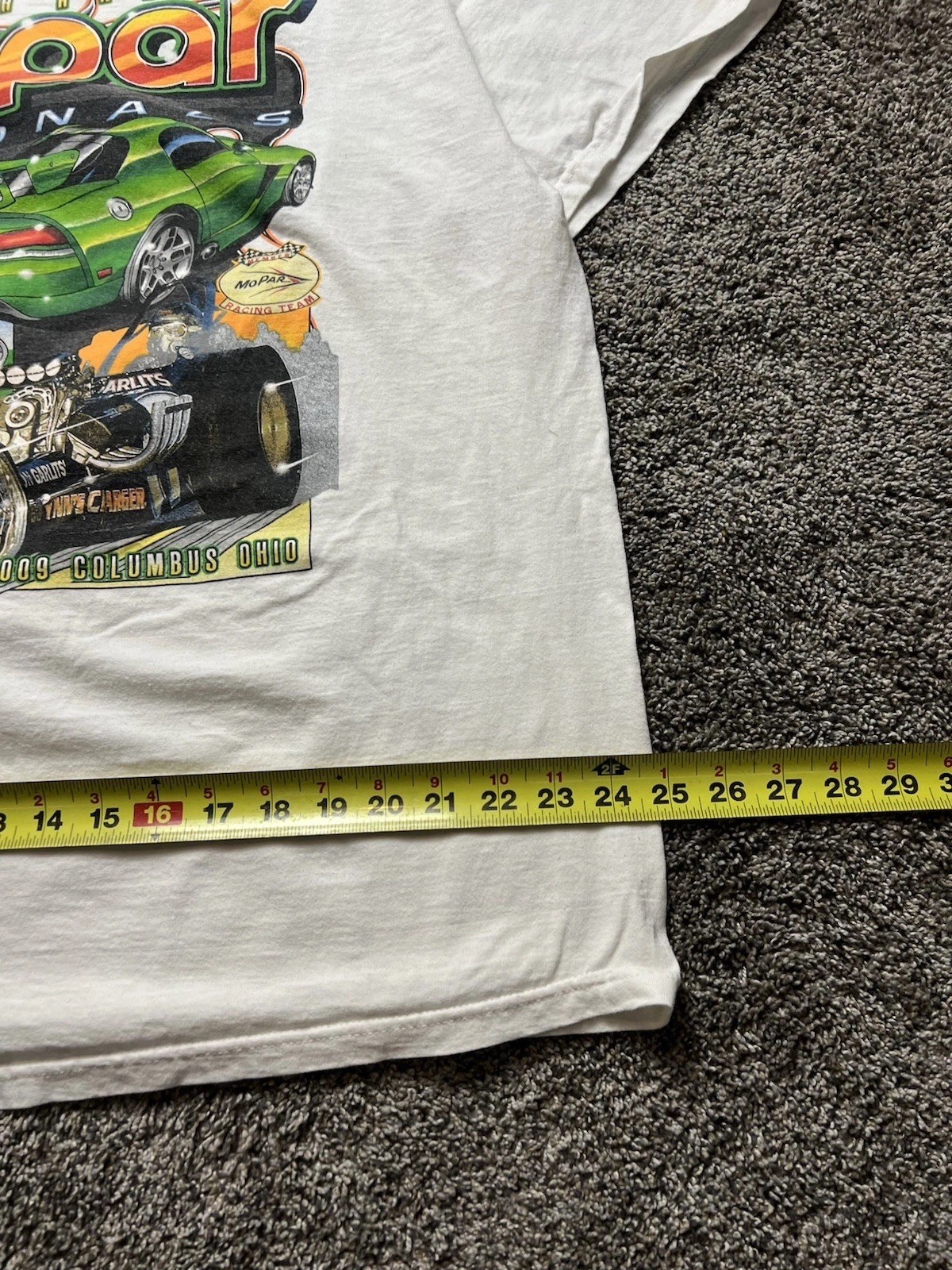 Vintage 2009 Mopar T-shirt Mens 2xl White Graphic Car Racing Columbus oh gallery