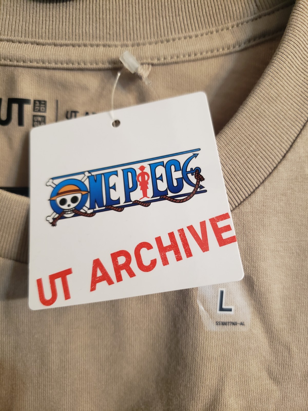 Uniqlo UT Archive One Piece Zoro Quote T Shirt Anime NEW! NWT L Beige gallery
