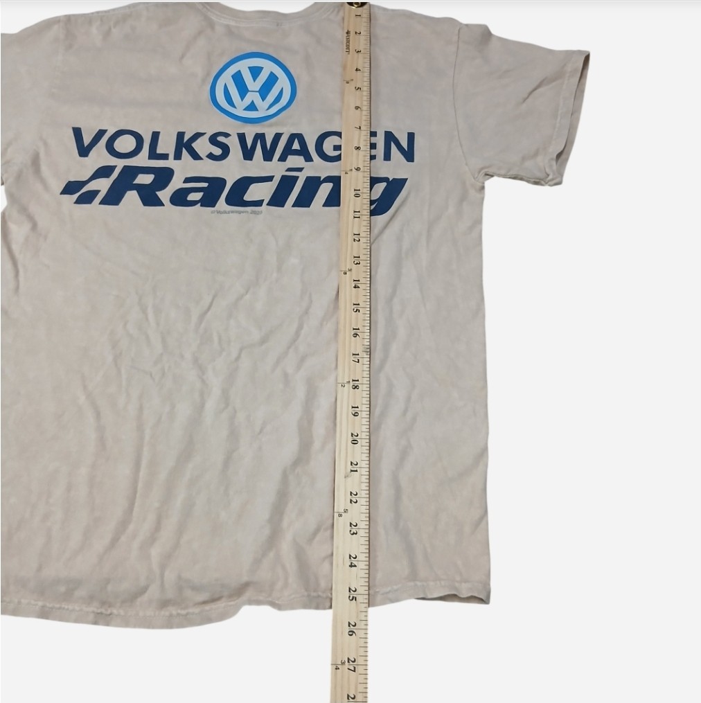 VW Volkswagen T-Shirt Tan Retro Logo Racing Stripes Graphic Tee [M] gallery