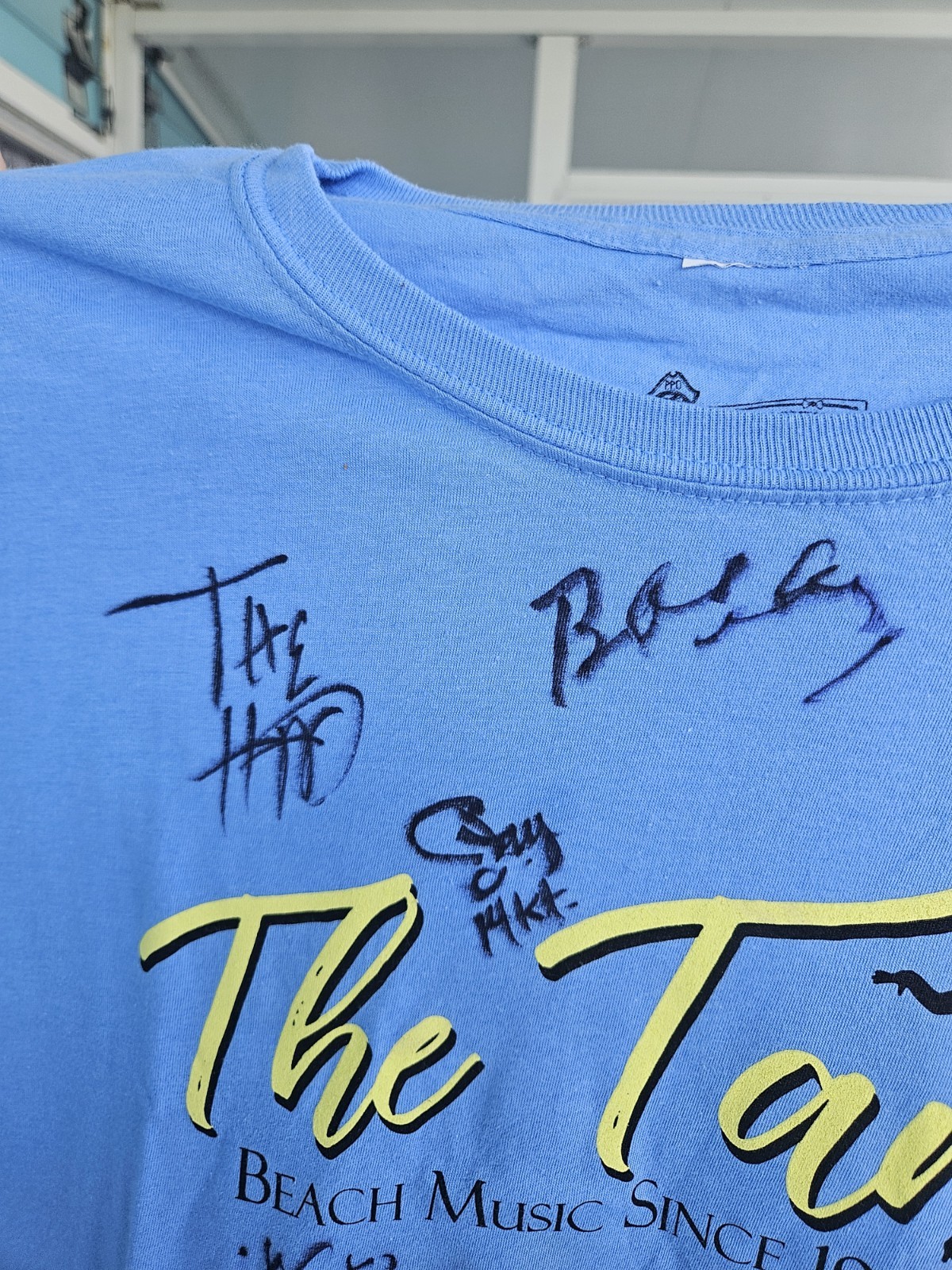 "The Tams" Signed Band T-Shirt Size Large 100% Cotton See Pics Stained NWOT gallery