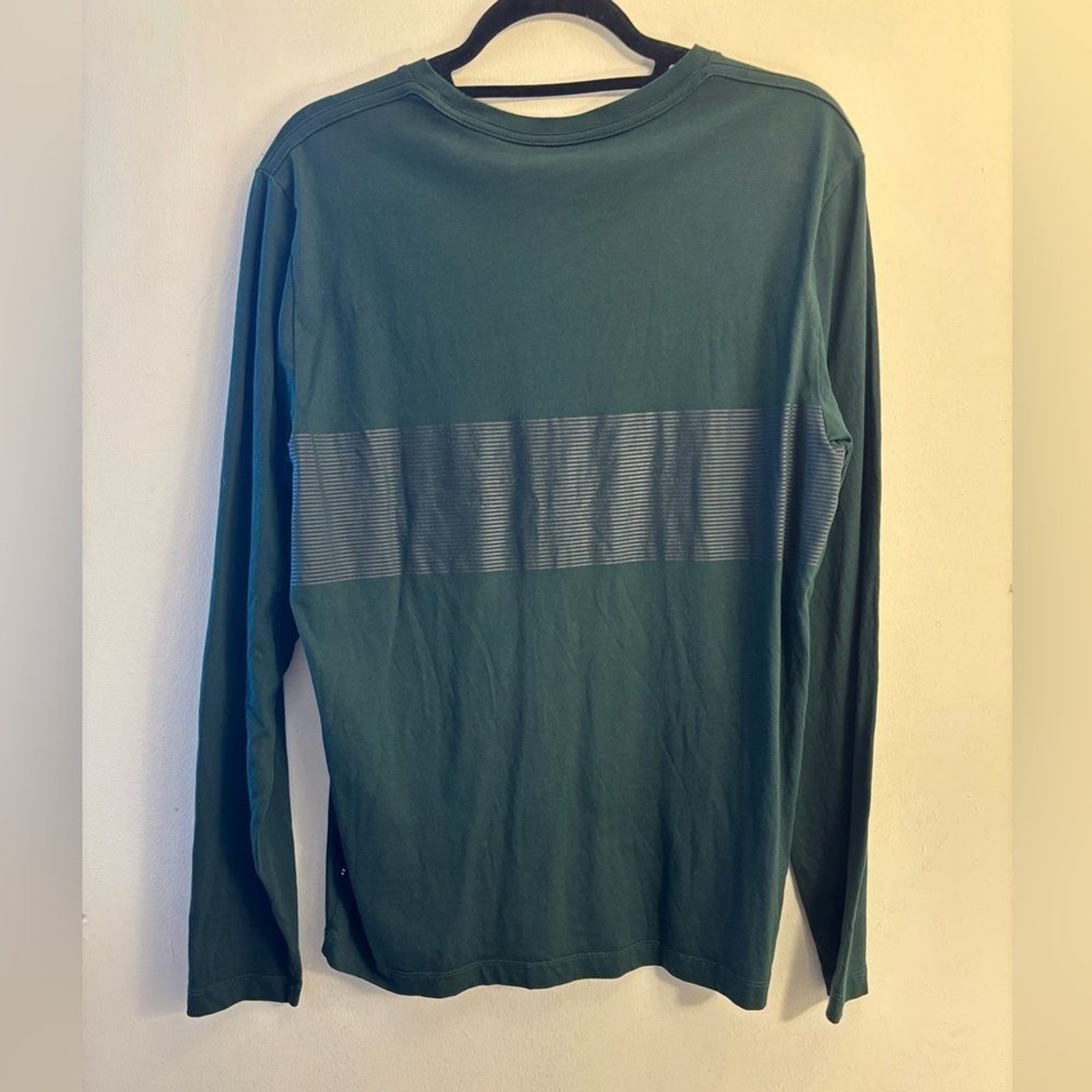 Nautica Men’s Round Neck Dark Green Long Sleeve Tee with Stripe Detail Size M gallery