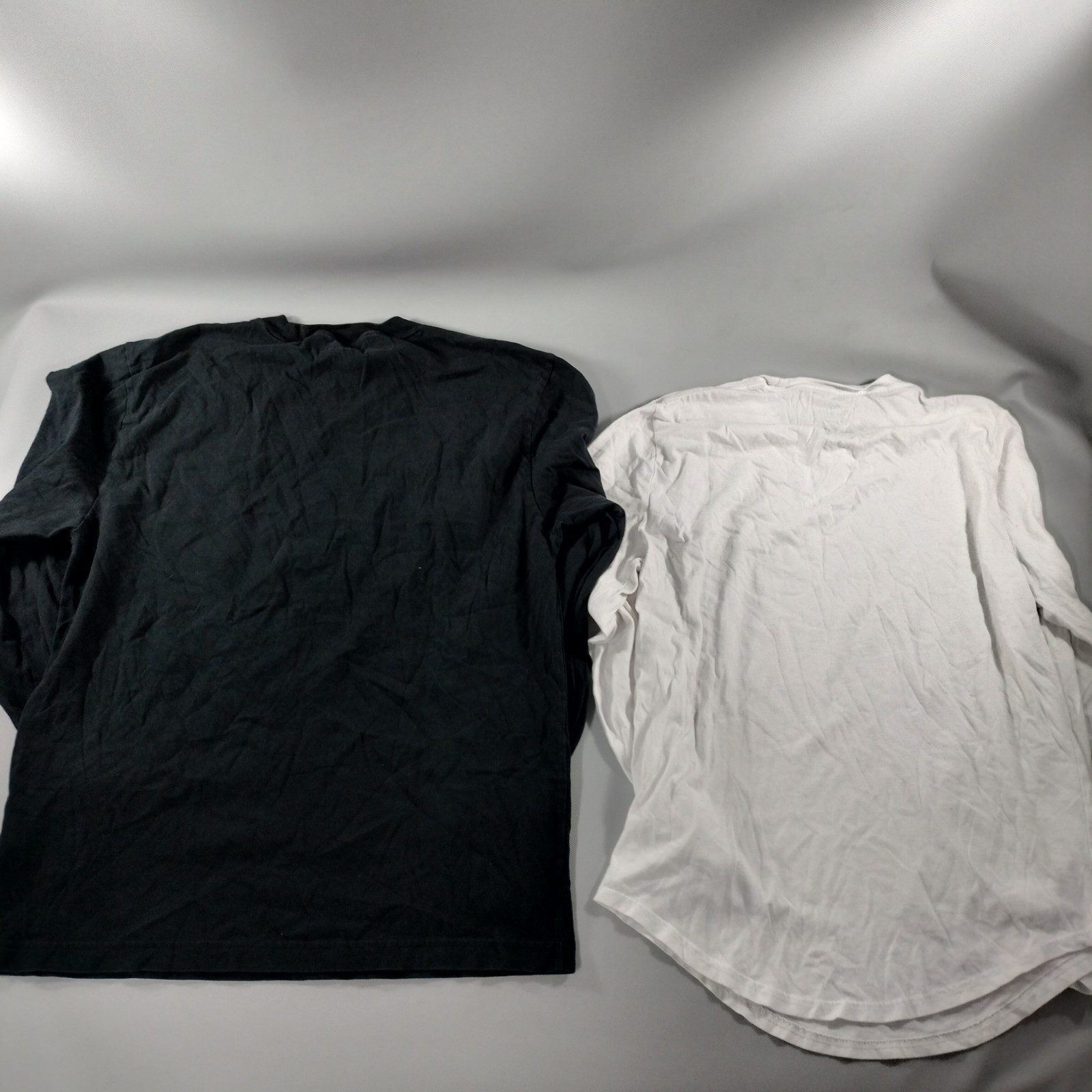 Hollister Lot of 2 Black White Crew Neck Pull On Long Sleeve T-shirts Mens Sz S gallery