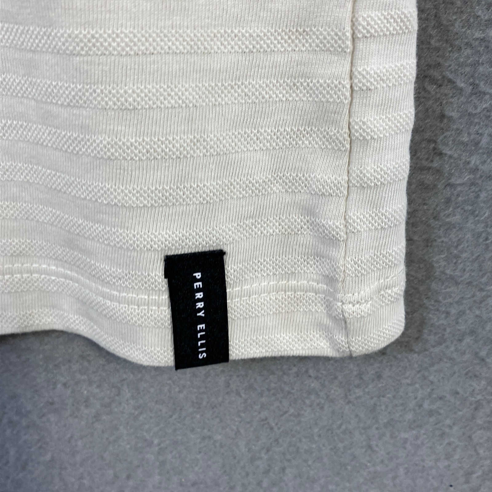 Perry Ellis Textured Short Sleeve Men's T-Shirt Size S Silver Birch NWT gallery