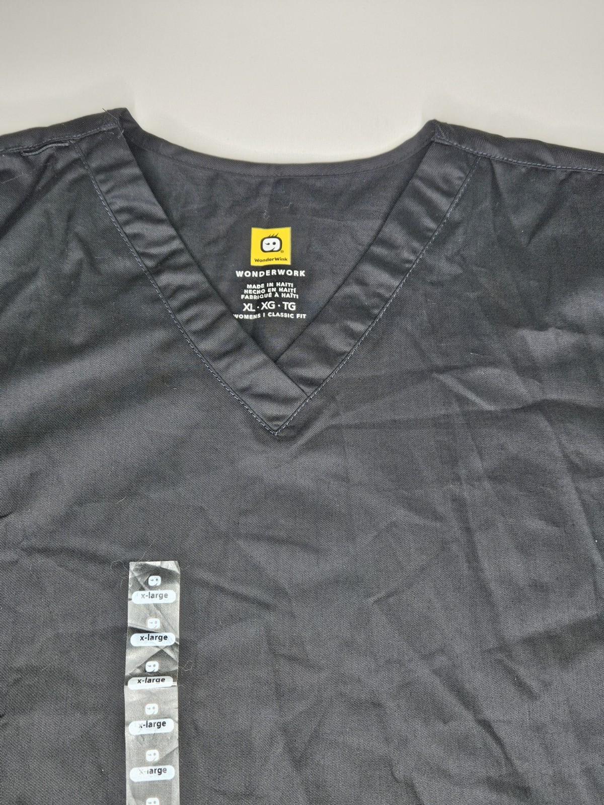WonderWink Scrub Shirt Men's X Large Black Utility Pockets Medical Uniform gallery