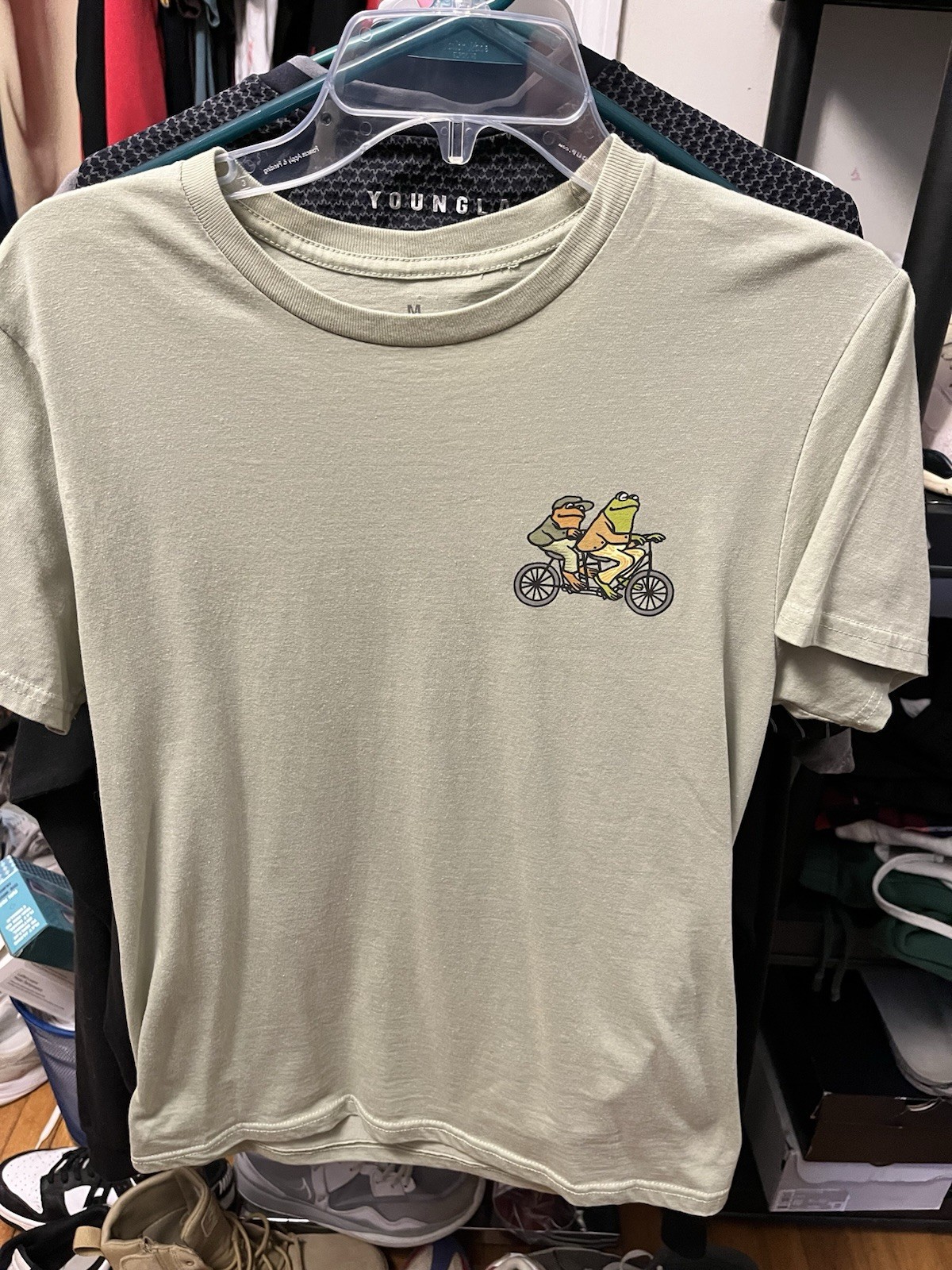 OFFICIAL Licensed Frog and Toad Double-Sided Graphic Print Beige Crew Neck Tee M gallery