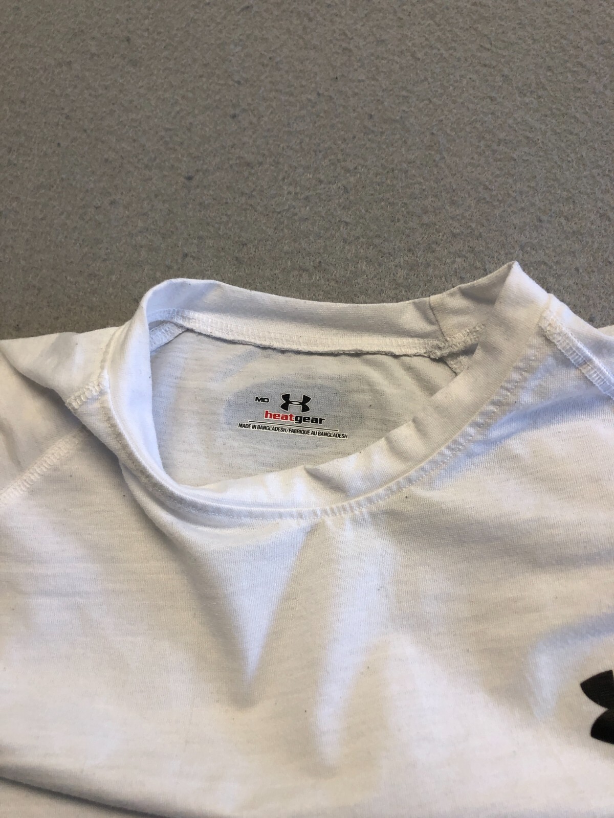 Under Armour T Shirt Mens Medium White Activewear Casual Gym Tee gallery