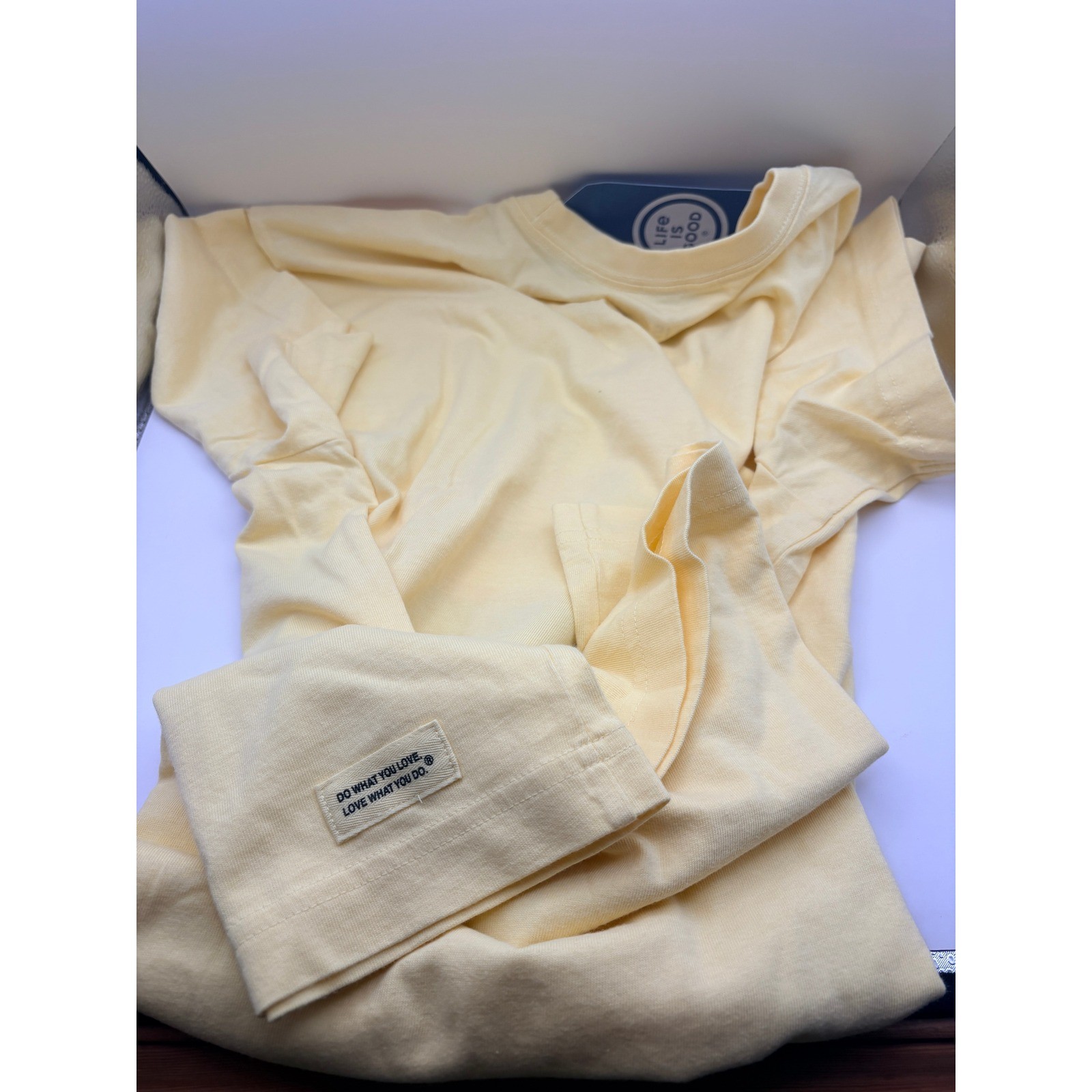 Life is Good Mens Crusher Tee Yellow Sea Turtle Sunset Graphic Shirt Size Medium gallery