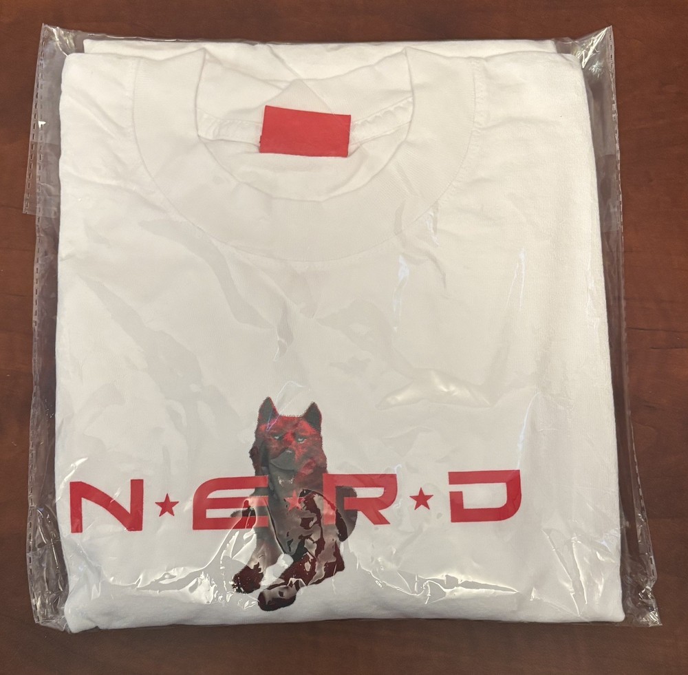 Star Trak Dog Tee XL N.E.R.D