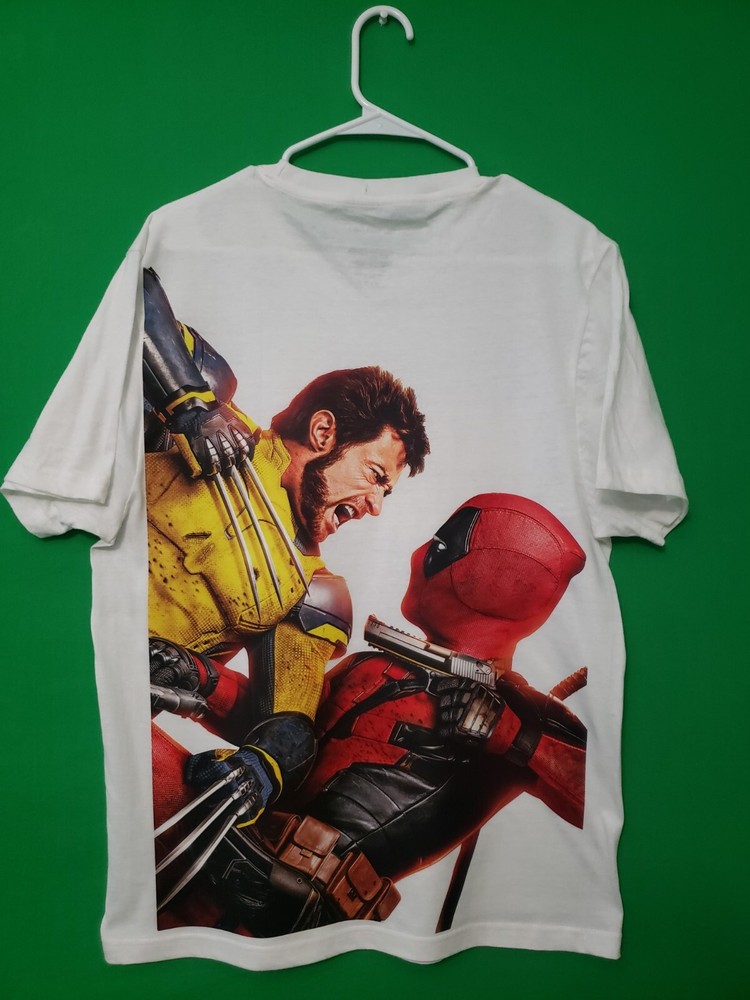 Deadpool and Wolverine T shirt Men’s Large