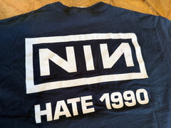 VINTAGE 1990 NINE INCH NAILS PRETTY HATE MACHINE NIN BAND TOUR SHIRT LARGE 1990