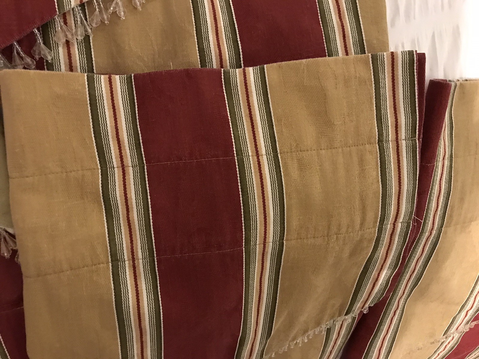 Set O 5 Waverly Triangle Valances With Clear Plastic Dangle Beads, Striped