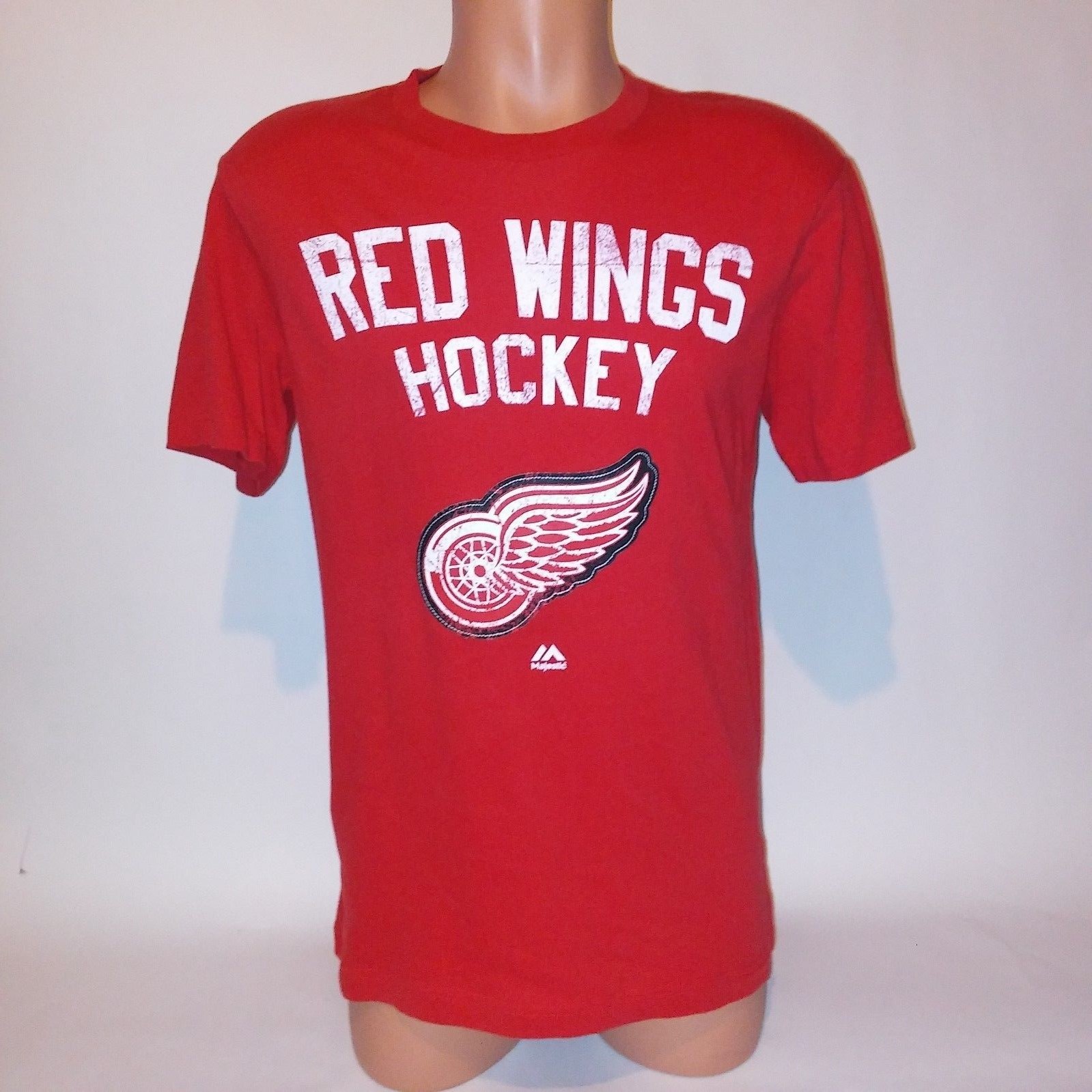 Majestic Mens T Shirt Red Wings Small Red NHL Graphic Tee Short Sleeve