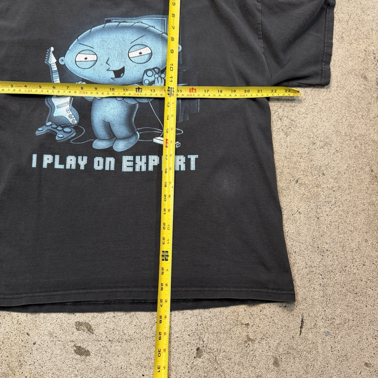 Vintage Y2K 2000s Family Guy Stewie 2009 Play On Expert Size XL Shirt Faded gallery