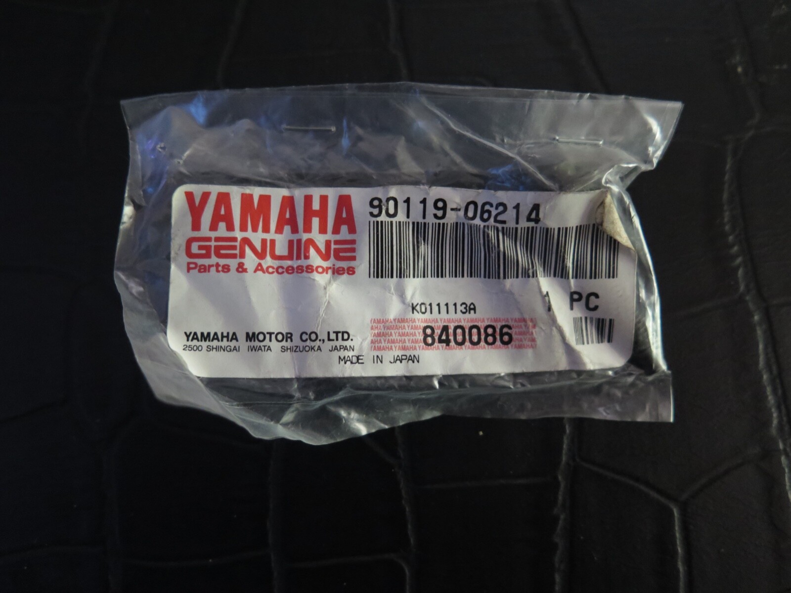 Yamaha 90119-06214-00 – BOLT  WITH WASHER (O6B5-2)