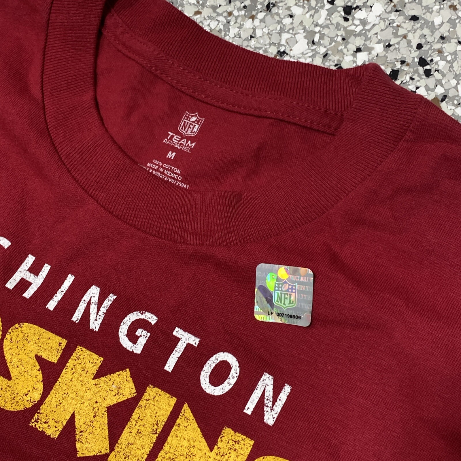 Washington Redskins NFL Graphic Tee T-shirt Helmet Team Apparel Official NWT M gallery