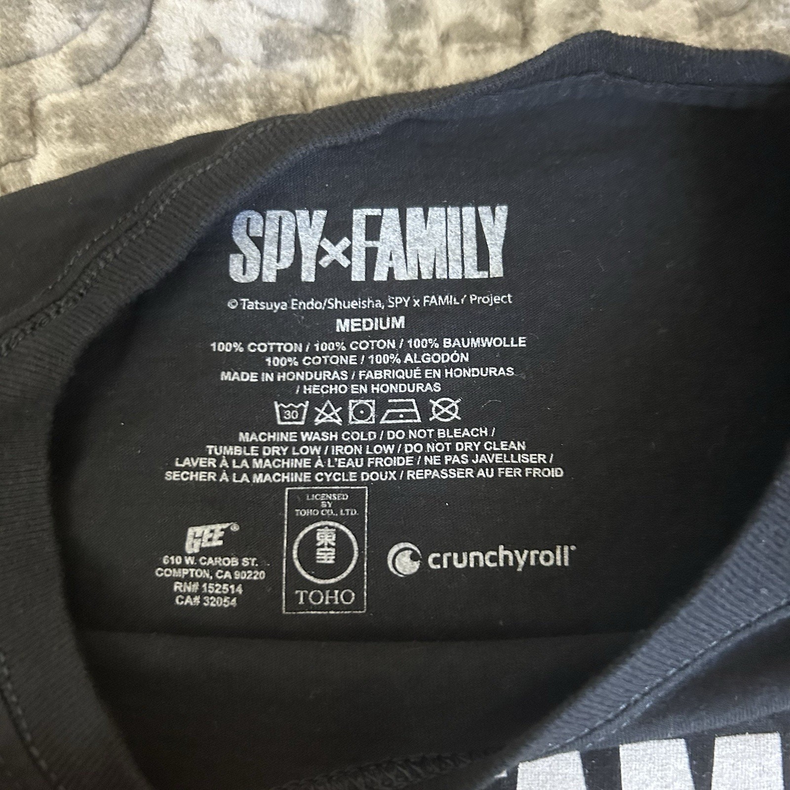 SPYxFAMILY Thorn Princess Size Medium Black Graphic Tshirt gallery