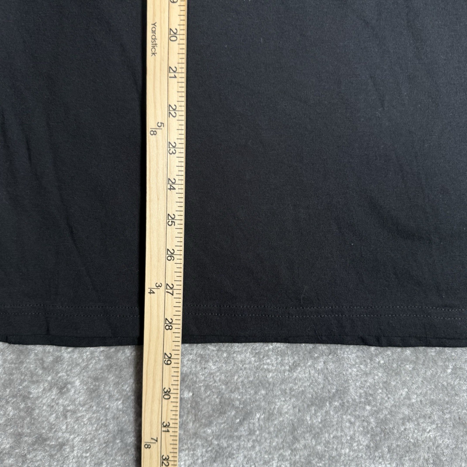 NWT Hobbit T-Shirt Men’s Large Black Gandalf Short Sleeve Crew Neck gallery