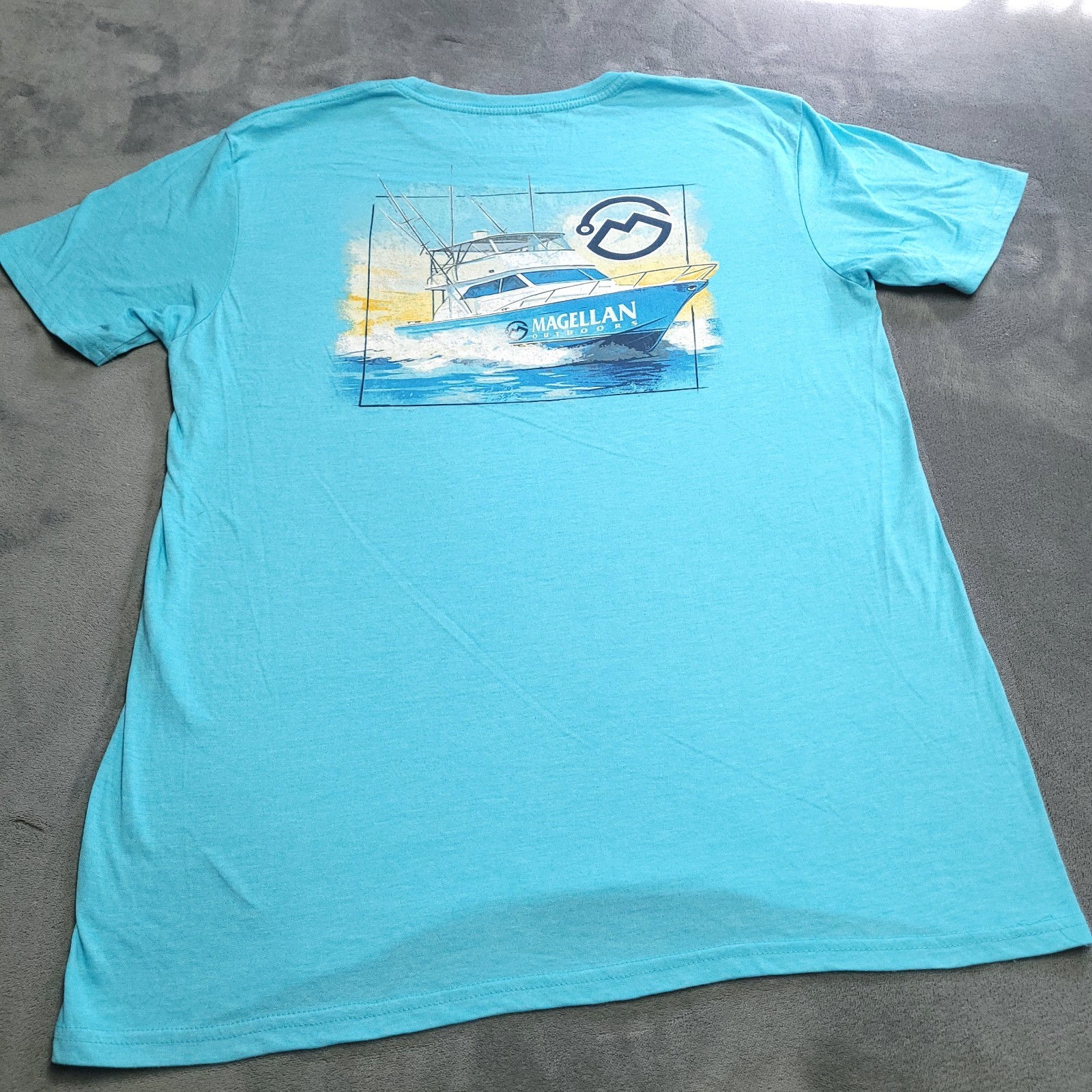 Magellan Outdoors Charter Fishing Boat Large Shirt USA Blue Sportsman Ocean Sea gallery