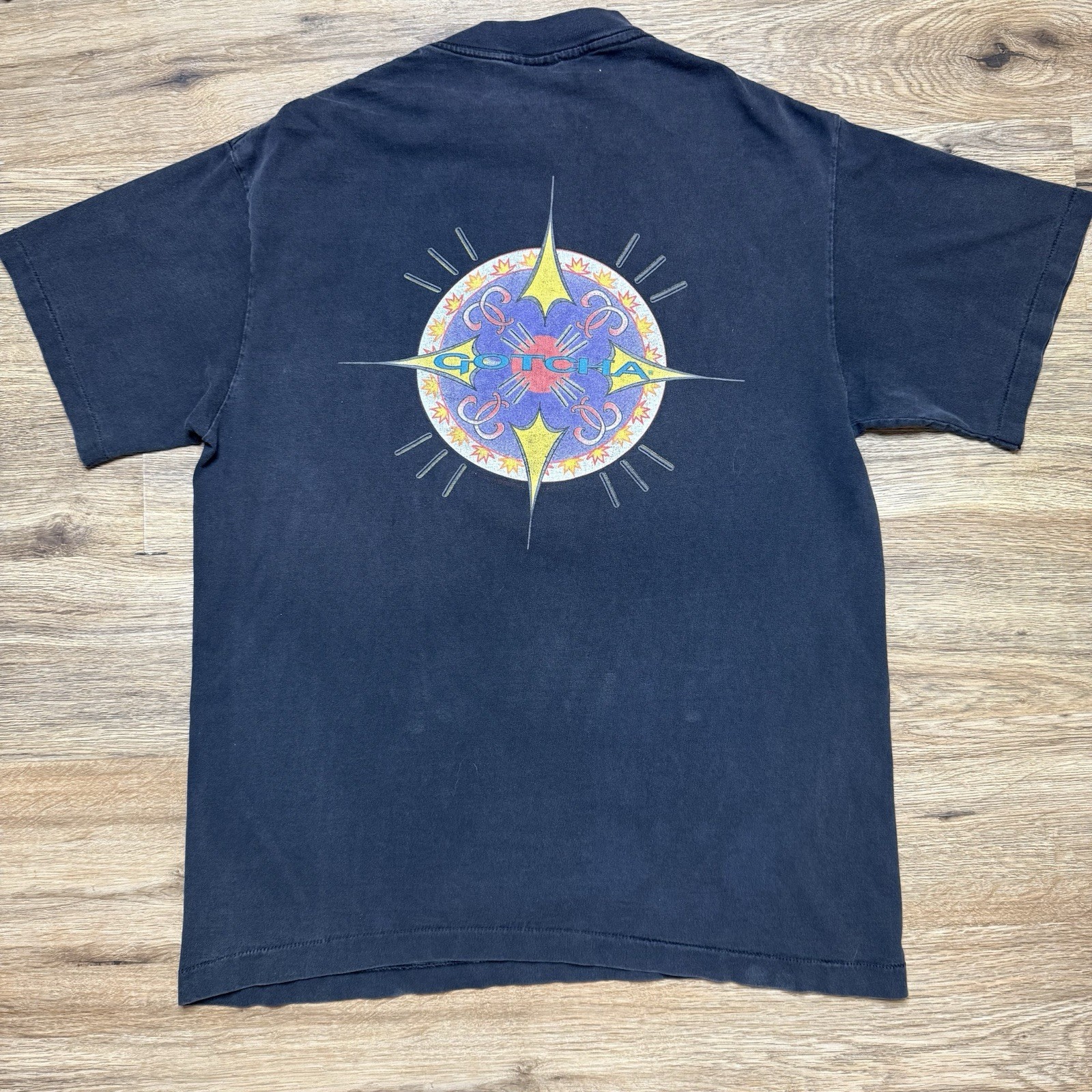 Rare 90’s Gotcha surf shirt with center design Single stitch black size L gallery