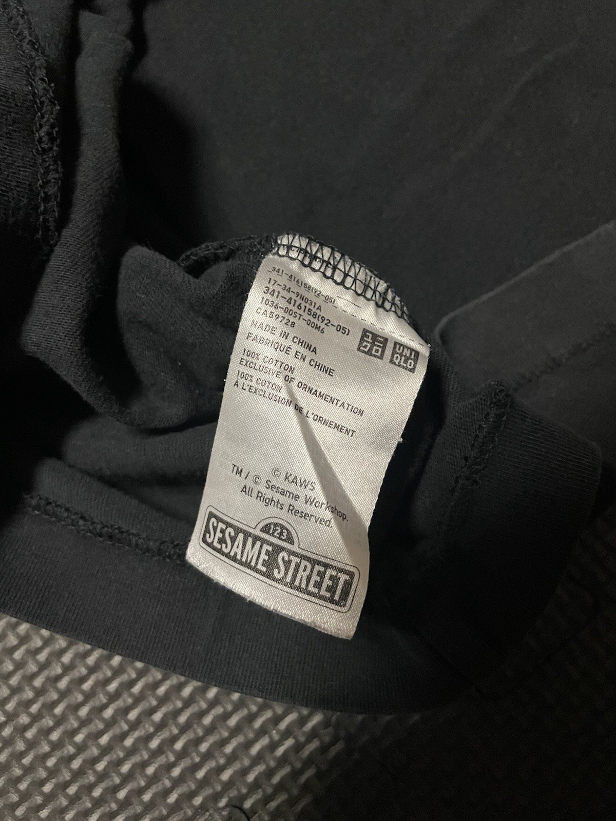 Uniqlo x Kaws x Sesame Street Black Short Sleeve T Shirt Men’s Medium gallery