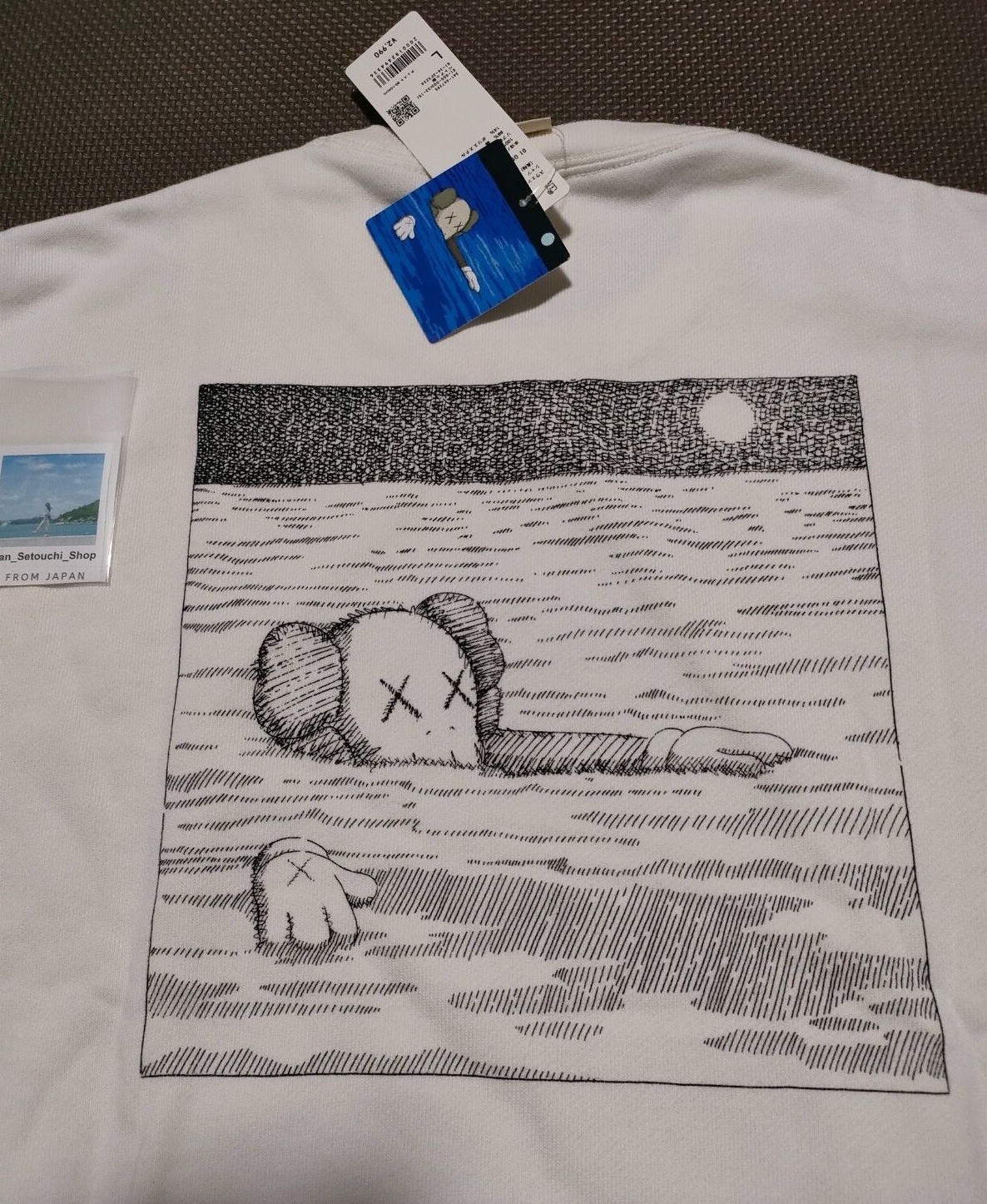 KAWS x UNIQLO sweatshirt NEW gallery