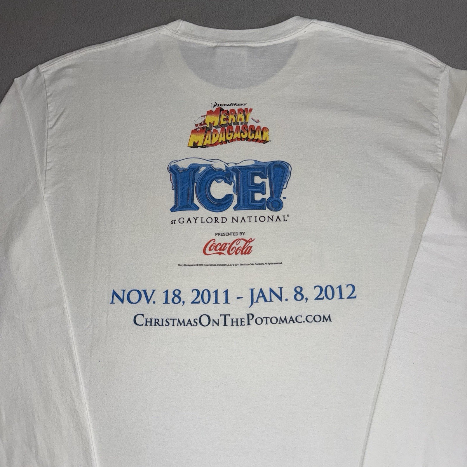 Vintage Dreamworks Ice Skating T-shirt Large Shrek Kung Fu Panda Madagascar Y2K gallery