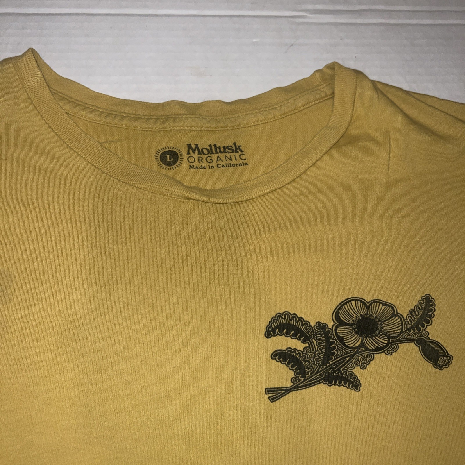 Mollusk California Surfboards Flower Leaves Branch Shirt Large Yellow Vintage gallery
