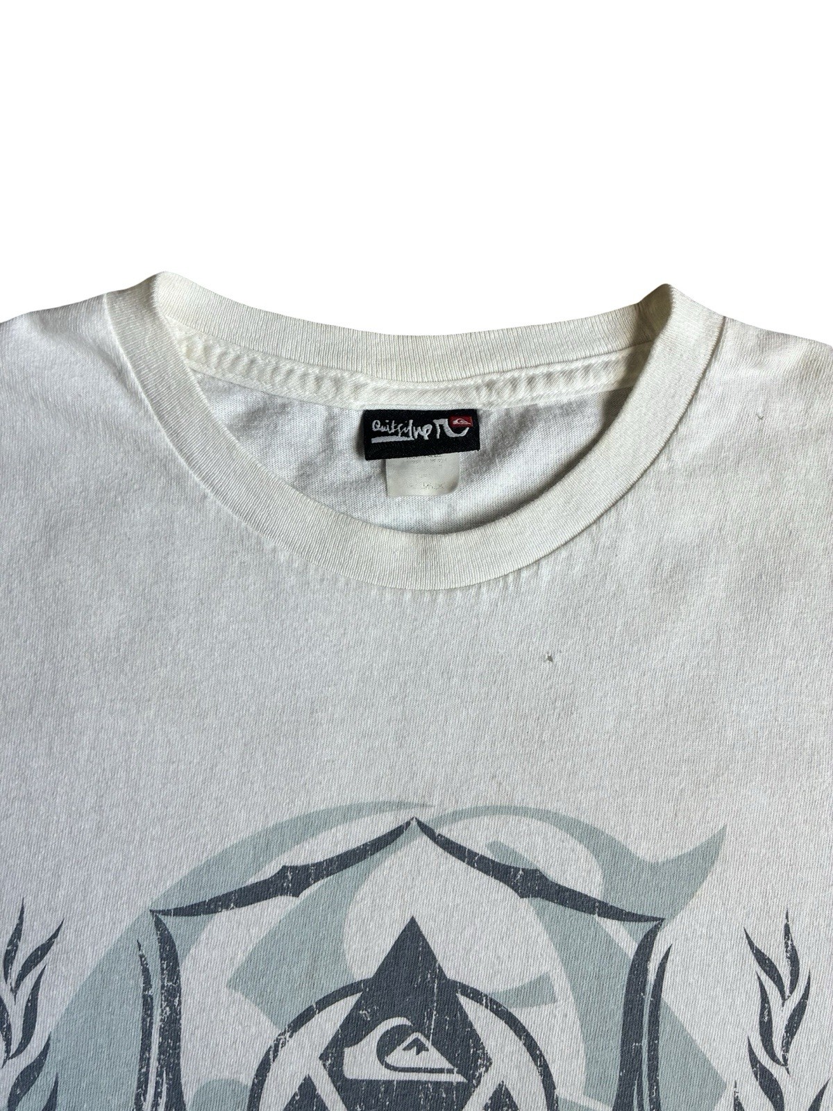 Vintage Y2K Quicksilver Graphic Short Sleeved Surf T-Shirt Size L gallery