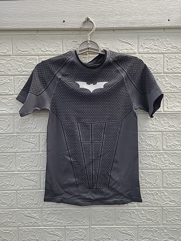 New Youngla Batman Compression Tee Men’s US Size M