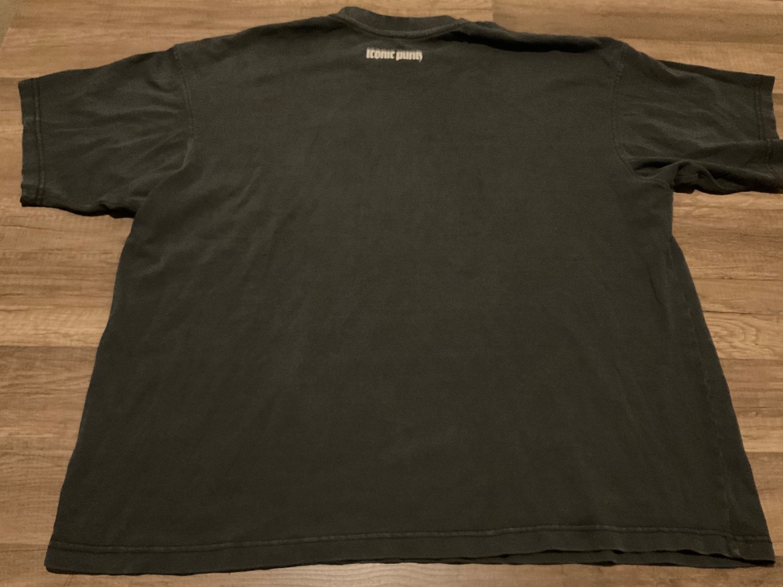 ICONIC PUNK STREETWEAR STOP COPYING ME GRAPHIC T-SHIRT ( MENS 3XL OVERSIZED ) gallery