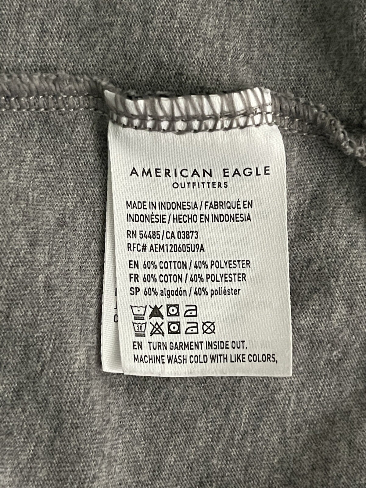 AMERICAN EAGLE. MEN’S Tshirt SMALL Gray Standard Fit NY/USALogo gallery