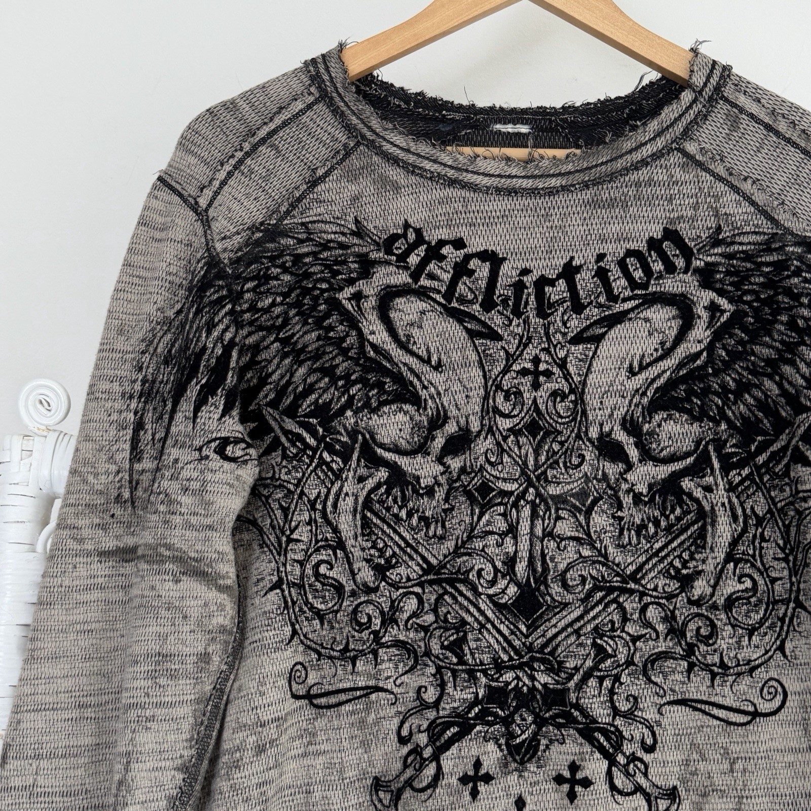 Affliction Reversible Thermal Shirt Mens Large Waffle Knit long Sleeve Y2K Wings gallery