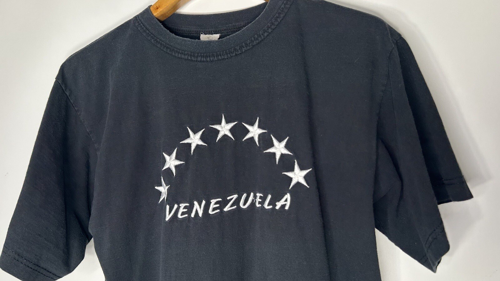 Venezuela T-shirt Size M Black Short Sleeve Embroidered Stars Venezuelan Pride gallery