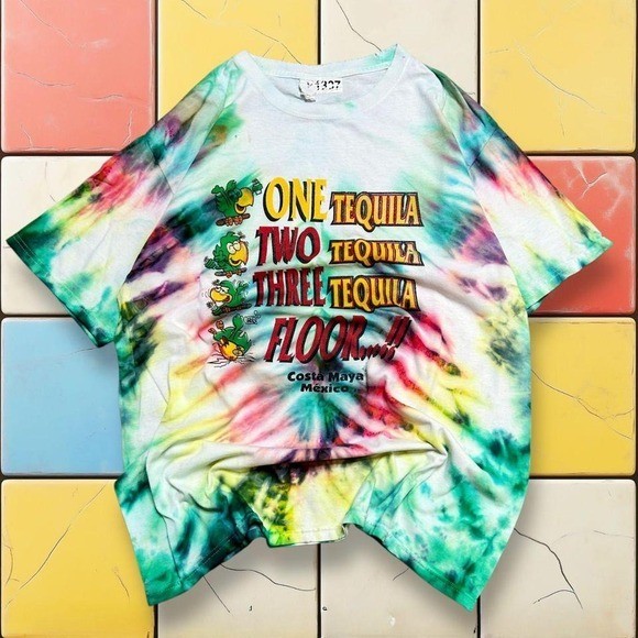 Vintage 90s One Tequila Two Tequila Three Tequila Floor Cancun T-Shirt Large gallery