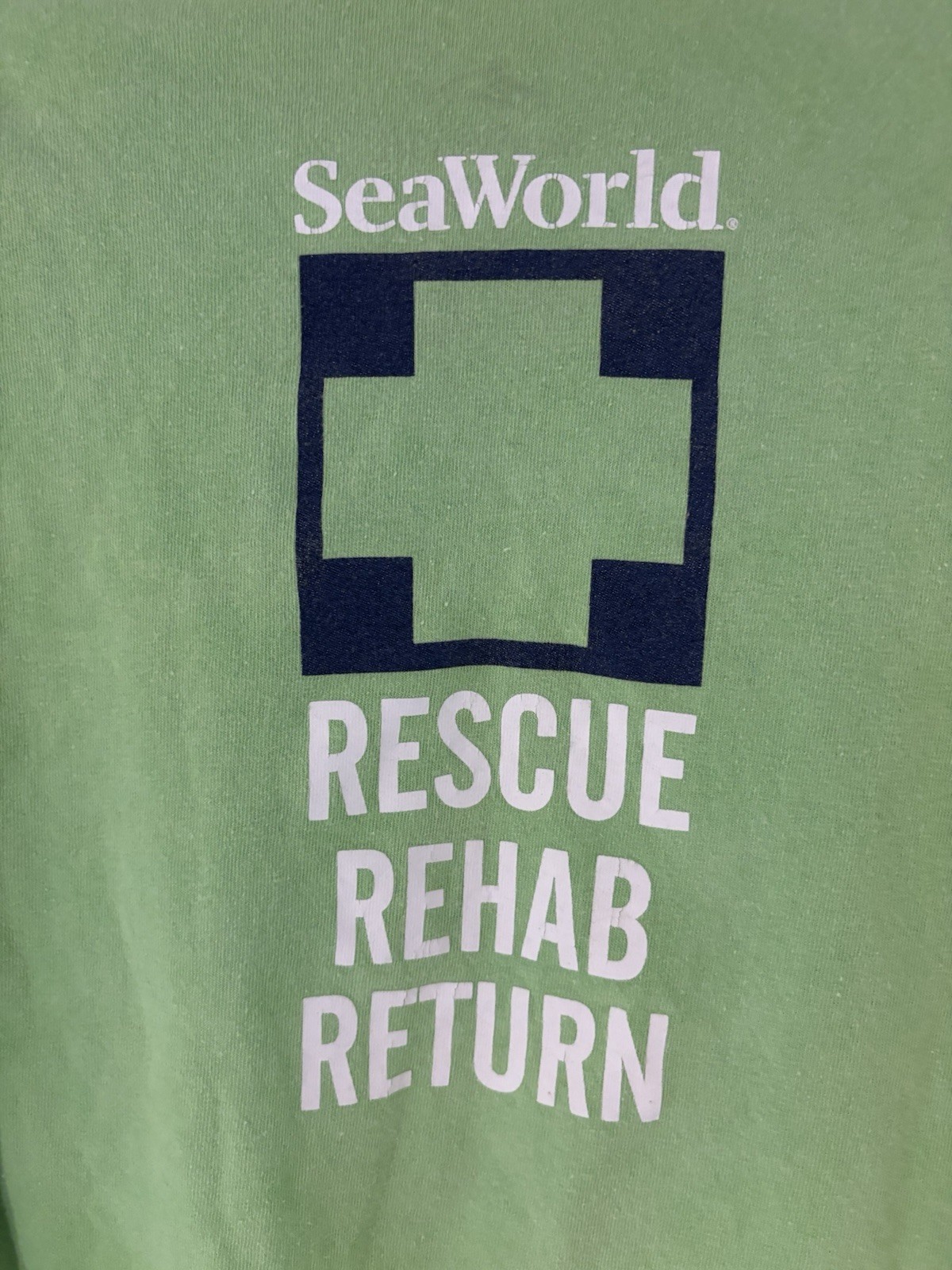 Official SeaWorld Rescue Rehab Return Short Sleeve T-Shirt 2XL Cotton EUC gallery